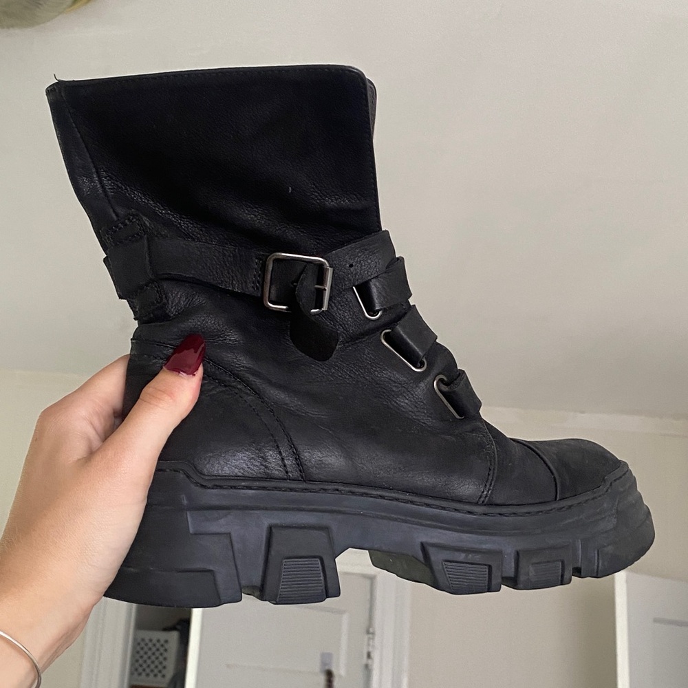 Sleek Black Lofina Combat Boots for Women